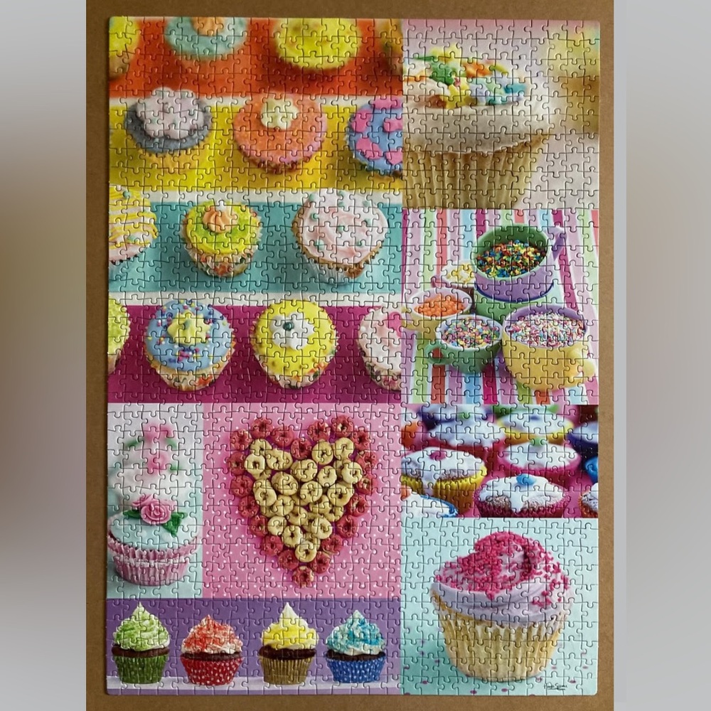 Clementoni 1000 Piece Sweet Donuts - Picture 2 of 3
